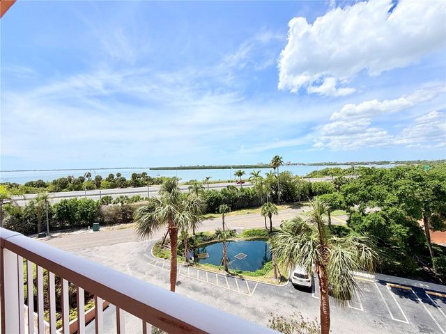7430 SUNSHINE SKYWAY LANE S 501, St Petersburg, FL 33711