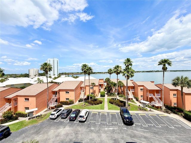 7430 SUNSHINE SKYWAY LANE S 501, St Petersburg, FL 33711