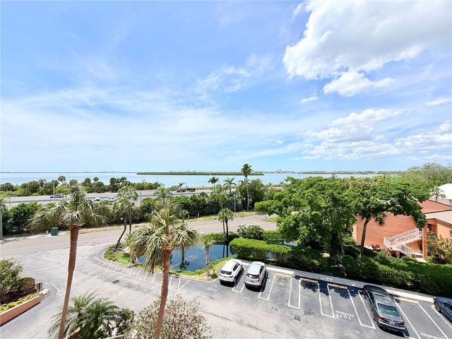 7430 SUNSHINE SKYWAY LANE S 501, St Petersburg, FL 33711