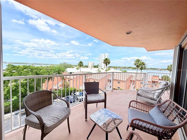 7430 SUNSHINE SKYWAY LANE S 501, St Petersburg, FL 33711