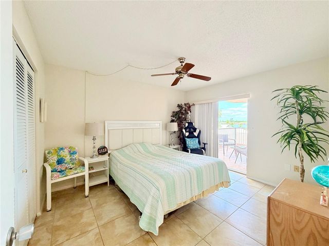 7430 SUNSHINE SKYWAY LANE S 501, St Petersburg, FL 33711