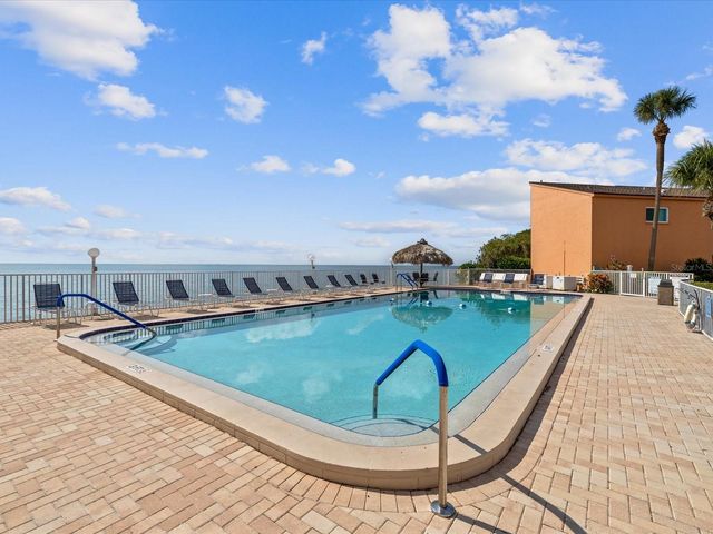 7430 SUNSHINE SKYWAY LANE S 501, St Petersburg, FL 33711