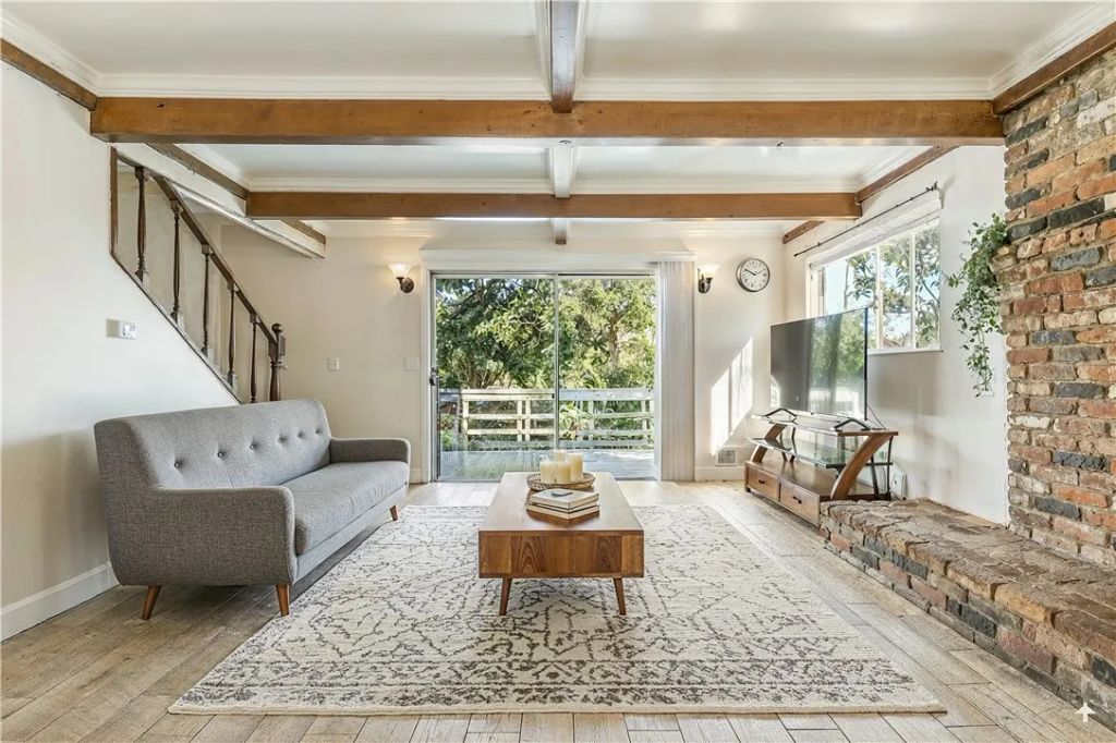 28252 Bern Lane, Lake Arrowhead, CA 92352