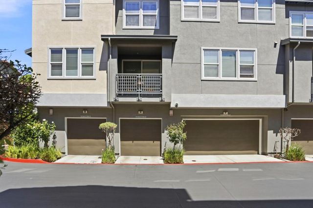 596 San Posadas Terrace 23, Sunnyvale, CA 94085