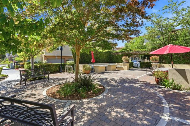 596 San Posadas Terrace 23, Sunnyvale, CA 94085
