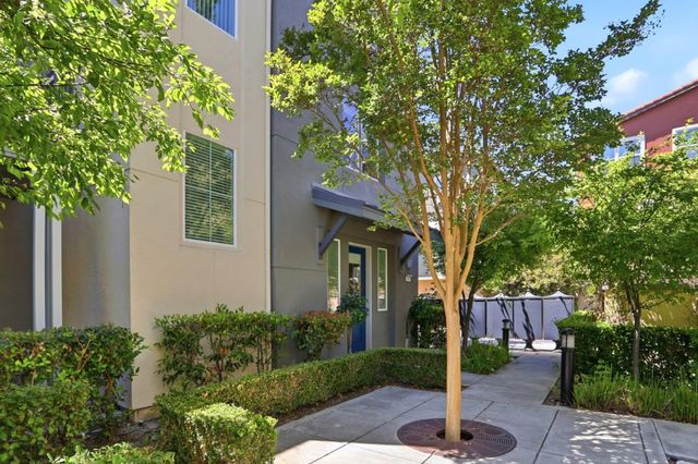 596 San Posadas Terrace 23, Sunnyvale, CA 94085
