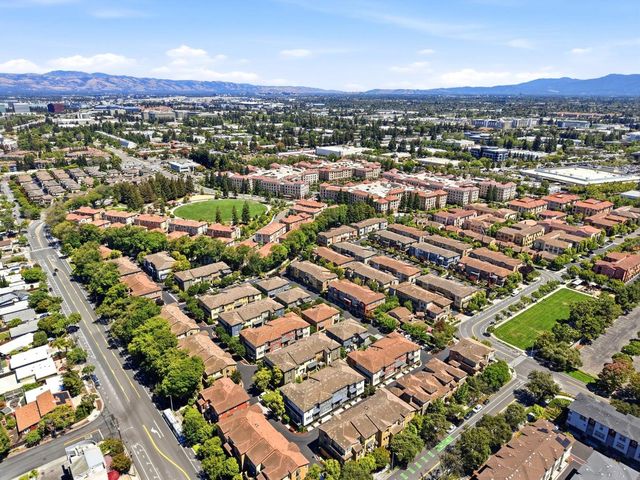 596 San Posadas Terrace 23, Sunnyvale, CA 94085