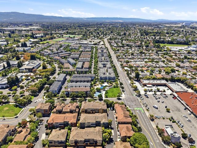 596 San Posadas Terrace 23, Sunnyvale, CA 94085