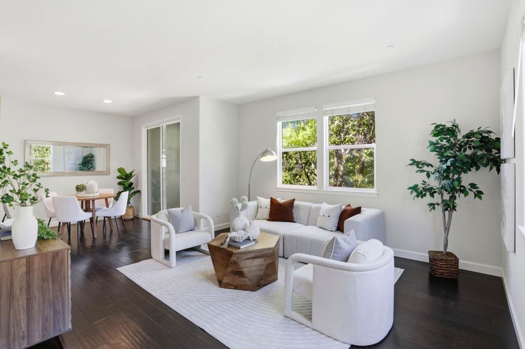 596 San Posadas Terrace 23, Sunnyvale, CA 94085