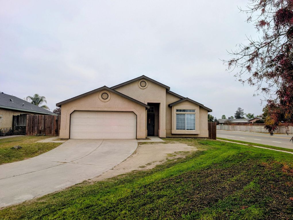 500 Buttonwood Court, Tulare, CA 93274