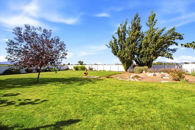 4840 W 1500 N, Plain City, UT 84404