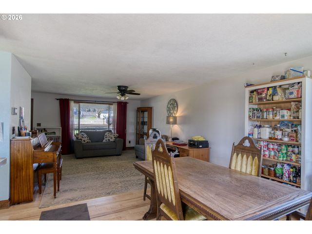 52320 Sw TAYLOR St, Scappoose, OR 97056