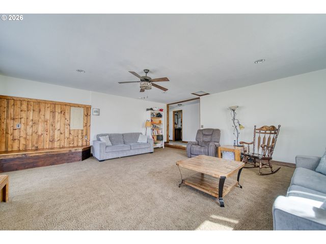 52320 Sw TAYLOR St, Scappoose, OR 97056