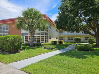31 Pine Arbor Lane 102, Vero Beach, FL 32962