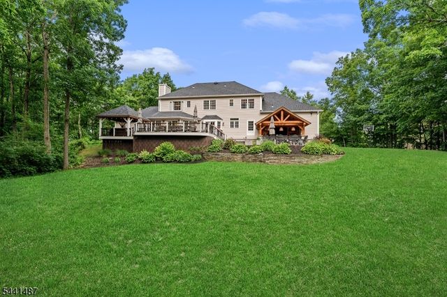 6 White Tail Ct, Hardyston Twp., NJ 07460