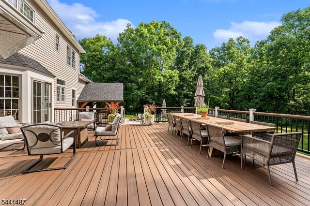 6 White Tail Ct, Hardyston Twp., NJ 07460