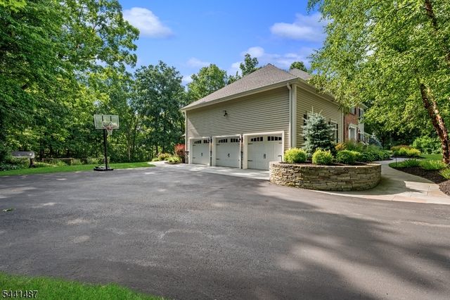 6 White Tail Ct, Hardyston Twp., NJ 07460