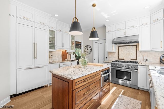 6 White Tail Ct, Hardyston Twp., NJ 07460