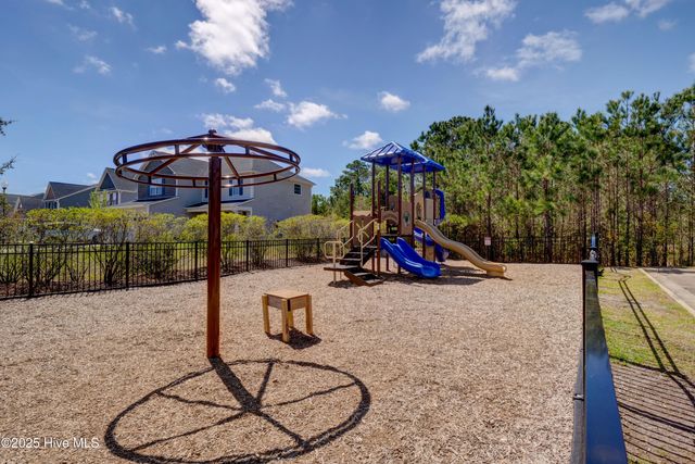 7715 Huron Drive, Wilmington, NC 28412