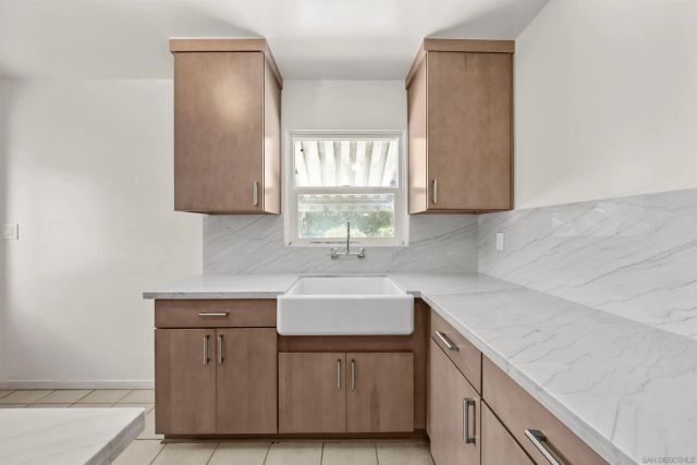 4470 Olive Ave, La Mesa, CA 91942