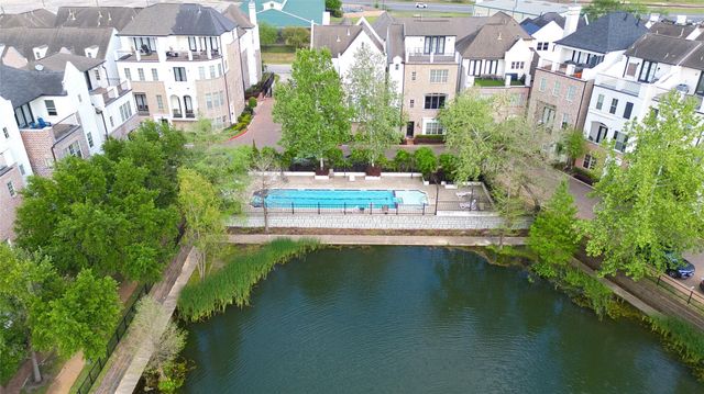 2029 Fannin N, Houston, TX 77045