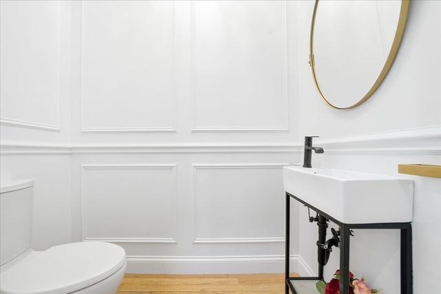 344 W Scott Street, Chicago, IL 60610