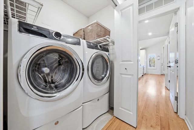 344 W Scott Street, Chicago, IL 60610