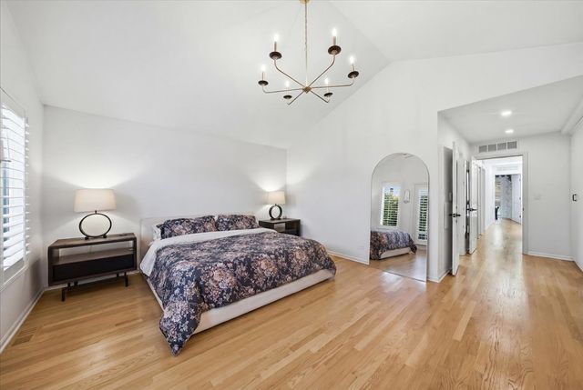 344 W Scott Street, Chicago, IL 60610
