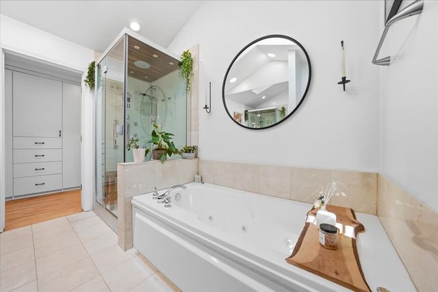 344 W Scott Street, Chicago, IL 60610