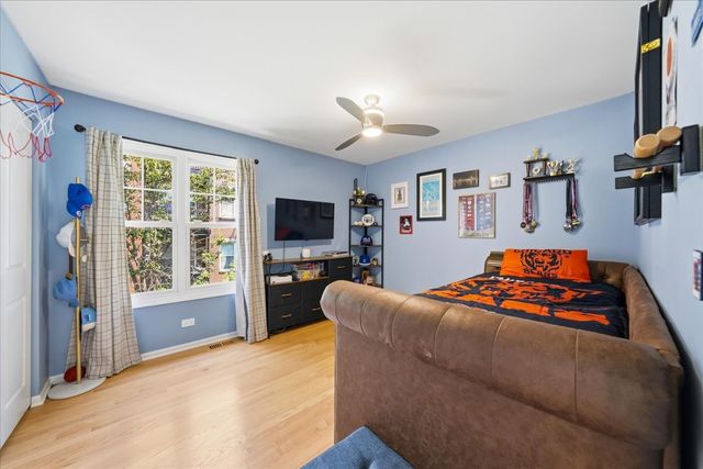 344 W Scott Street, Chicago, IL 60610