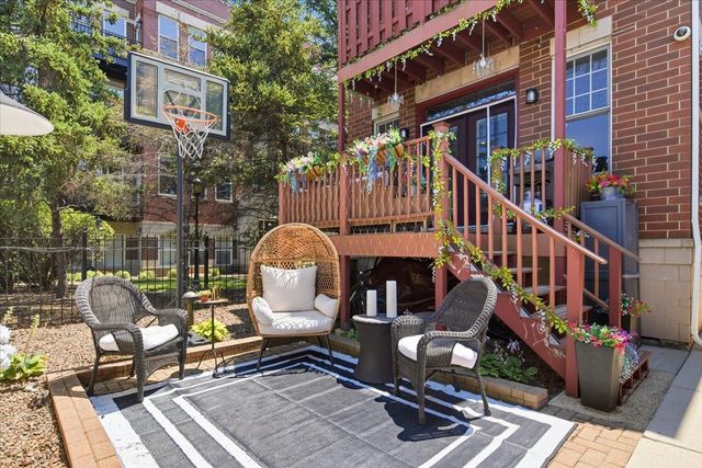344 W Scott Street, Chicago, IL 60610