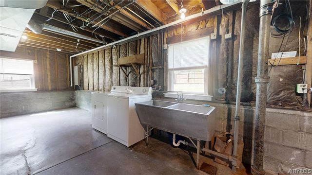 130 Kettering Drive, Tonawanda, NY 14223