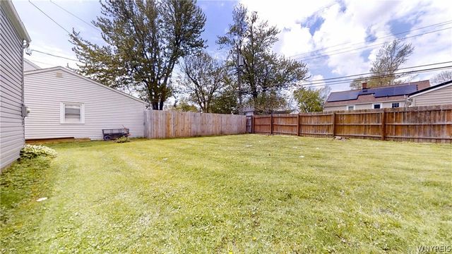 130 Kettering Drive, Tonawanda, NY 14223