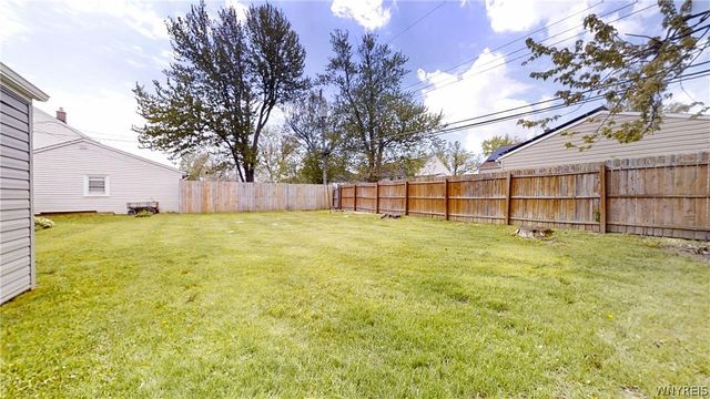 130 Kettering Drive, Tonawanda, NY 14223