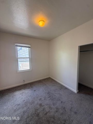 329 E Lake Street, Toledo, OH 43608