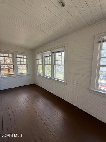 329 E Lake Street, Toledo, OH 43608
