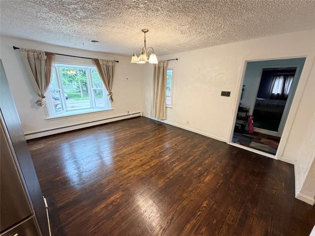 2565 W 24TH Street, Erie, PA 16506
