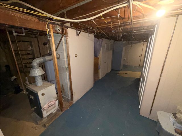 2565 W 24TH Street, Erie, PA 16506