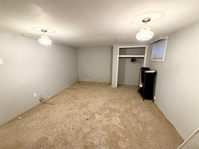 2565 W 24TH Street, Erie, PA 16506