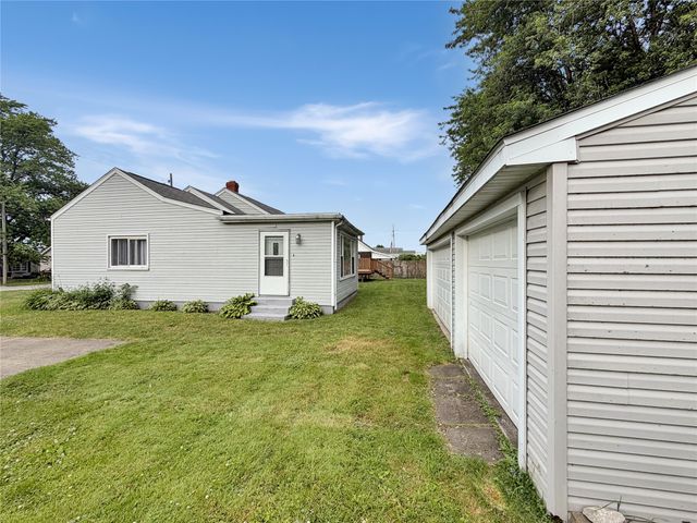 2565 W 24TH Street, Erie, PA 16506