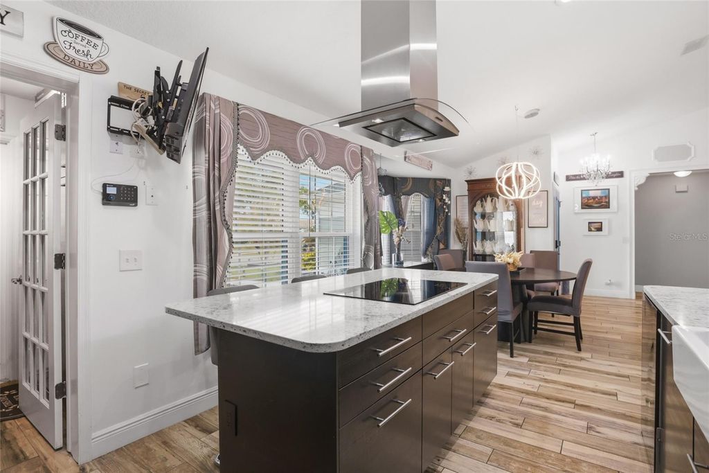 Image 18 of property listing at 3185 TIMUCUA CIRCLE, Orlando, FL 32837