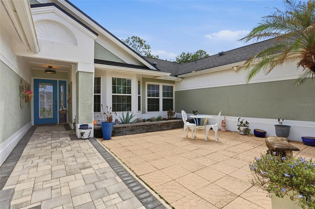 Image 4 of property listing at 3185 TIMUCUA CIRCLE, Orlando, FL 32837