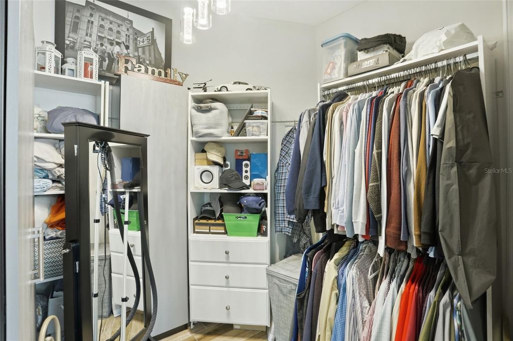 Image 35 of property listing at 3185 TIMUCUA CIRCLE, Orlando, FL 32837