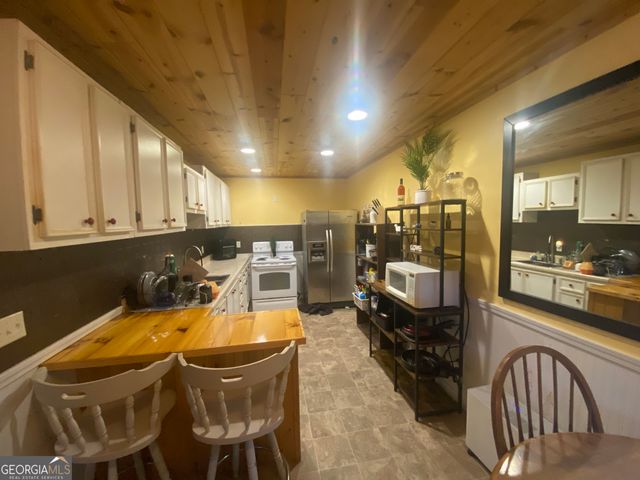 168 Canyon Pass, Cleveland, GA 30528