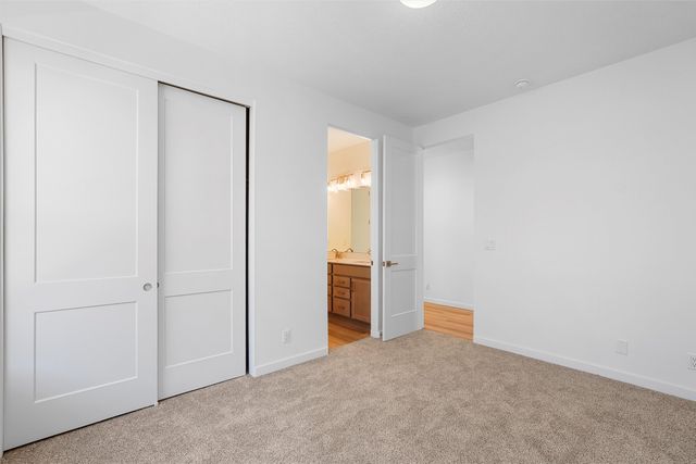 60 Cadena Loop, White Rock, NM 87547