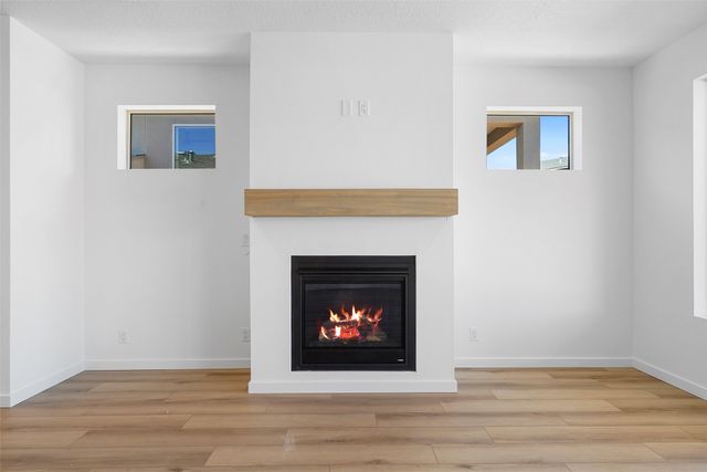 60 Cadena Loop, White Rock, NM 87547