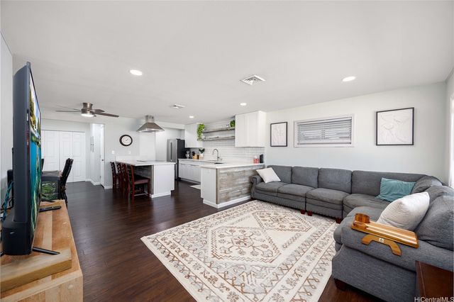 91-444 Pohakupuna Road, Ewa Beach, HI 96706