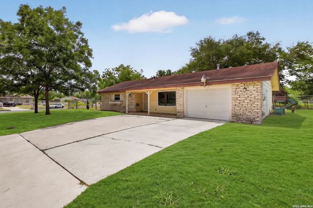 6002 PINE VALLEY DR, San Antonio, TX 78242