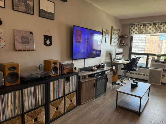 6125 98th Street 11C, Rego Park, NY 11374