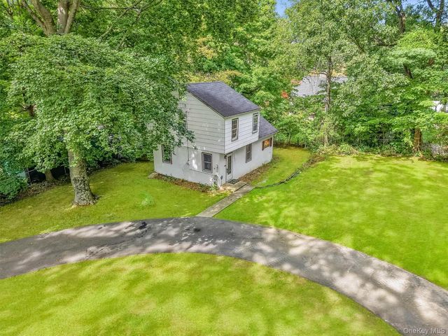 16 Cottage Avenue, Nanuet, NY 10954